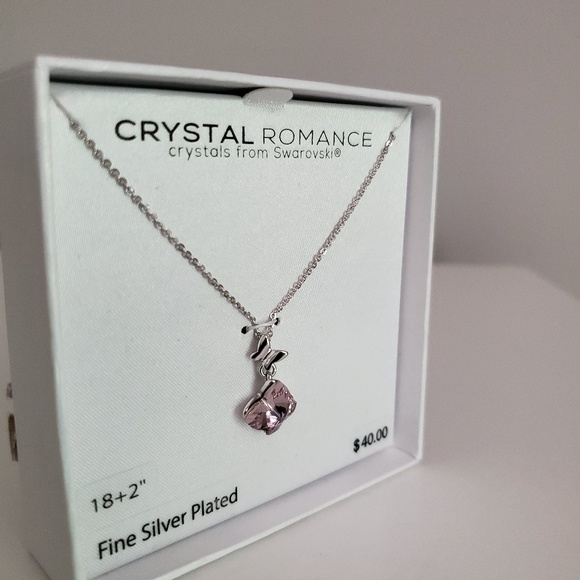 Swarovski crystals floating butterflies necklace - Picture 4 of 7